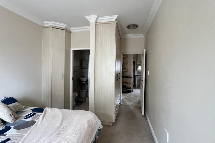 3 Bedroom Property for Sale in Wavecrest Eastern Cape